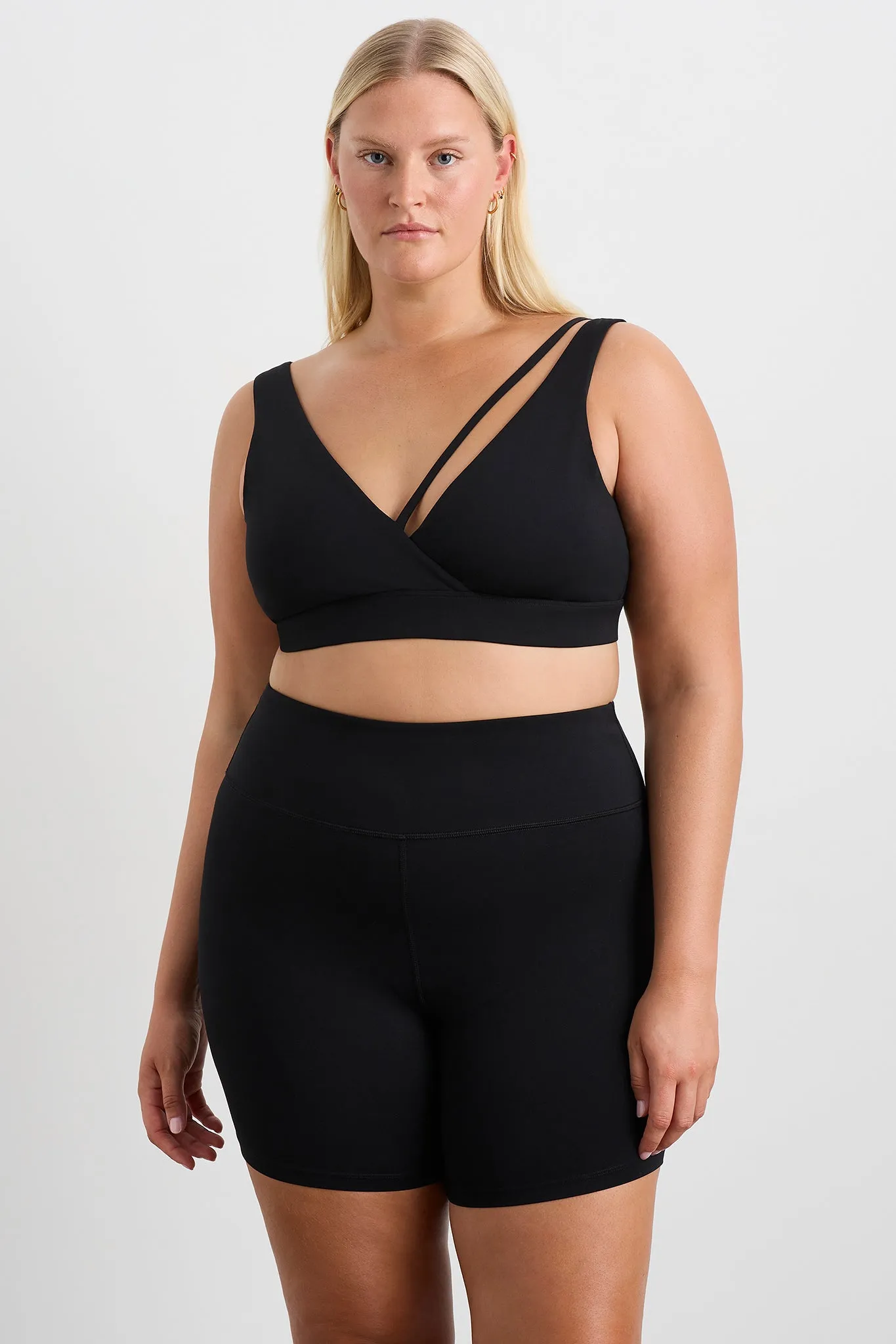 Crossover Sports Bra 394
