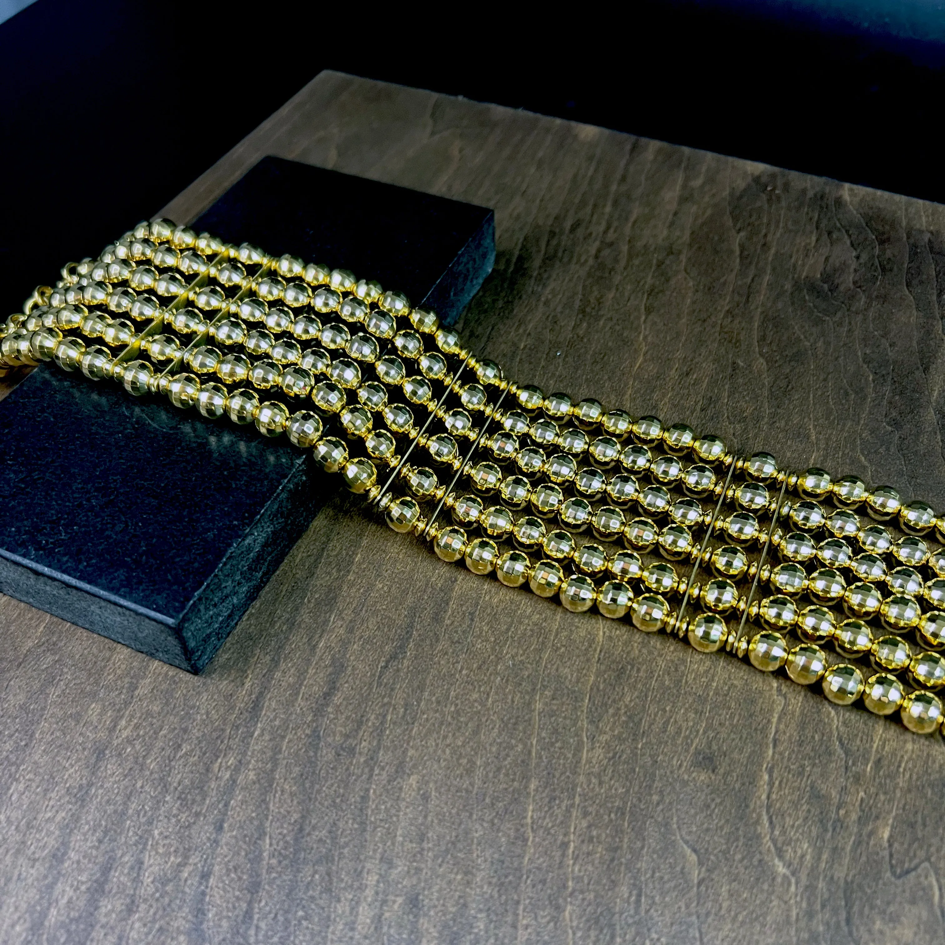 Goddess Choker in Gold