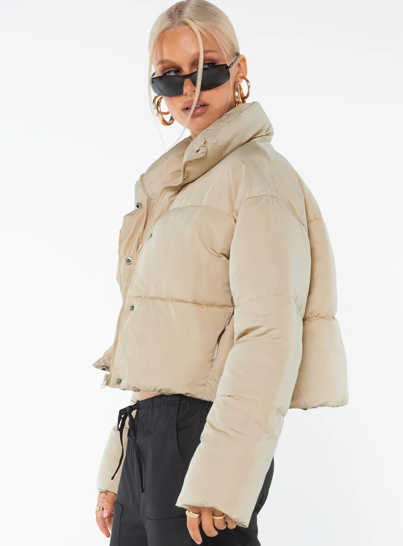 Oakvale Cropped Puffer Jacket Beige