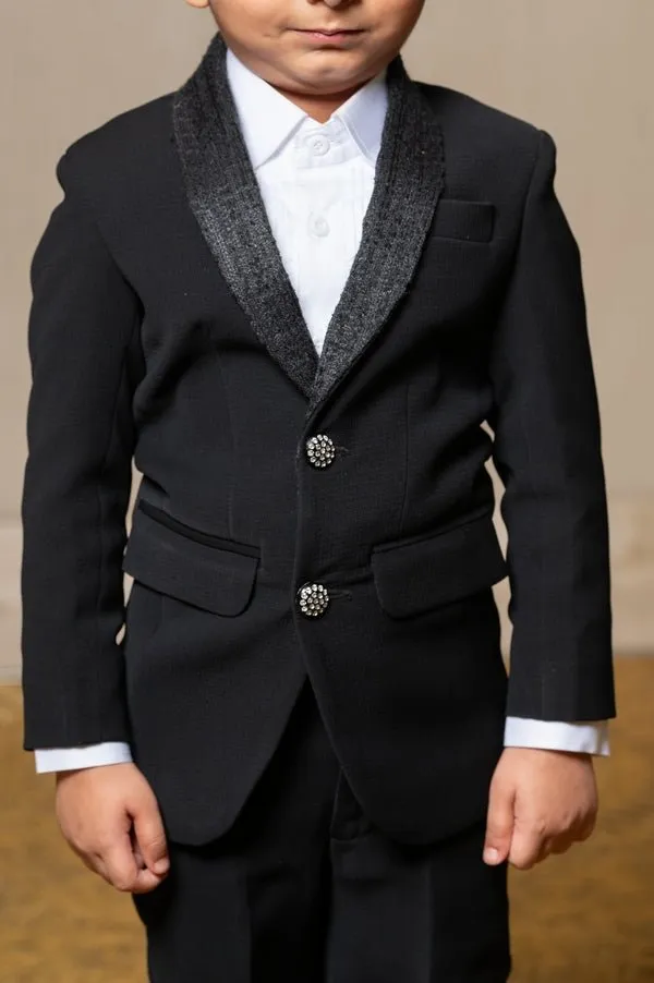 Stylish Blackslim-fit suit for boys, perfect for weddings and formal occasions.